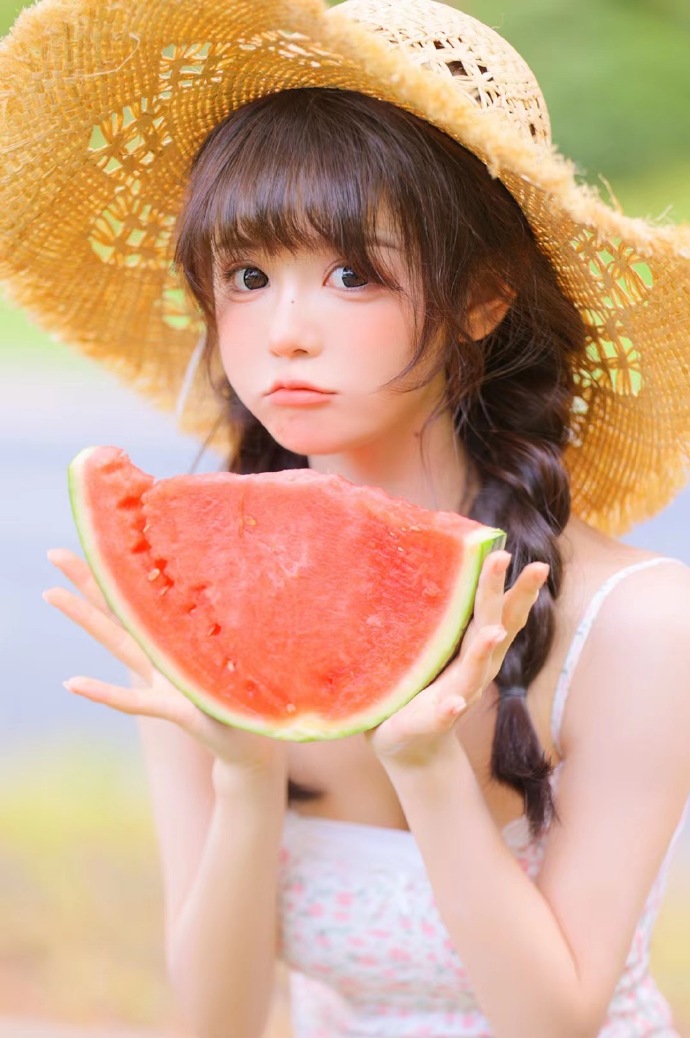 与凤行 封面